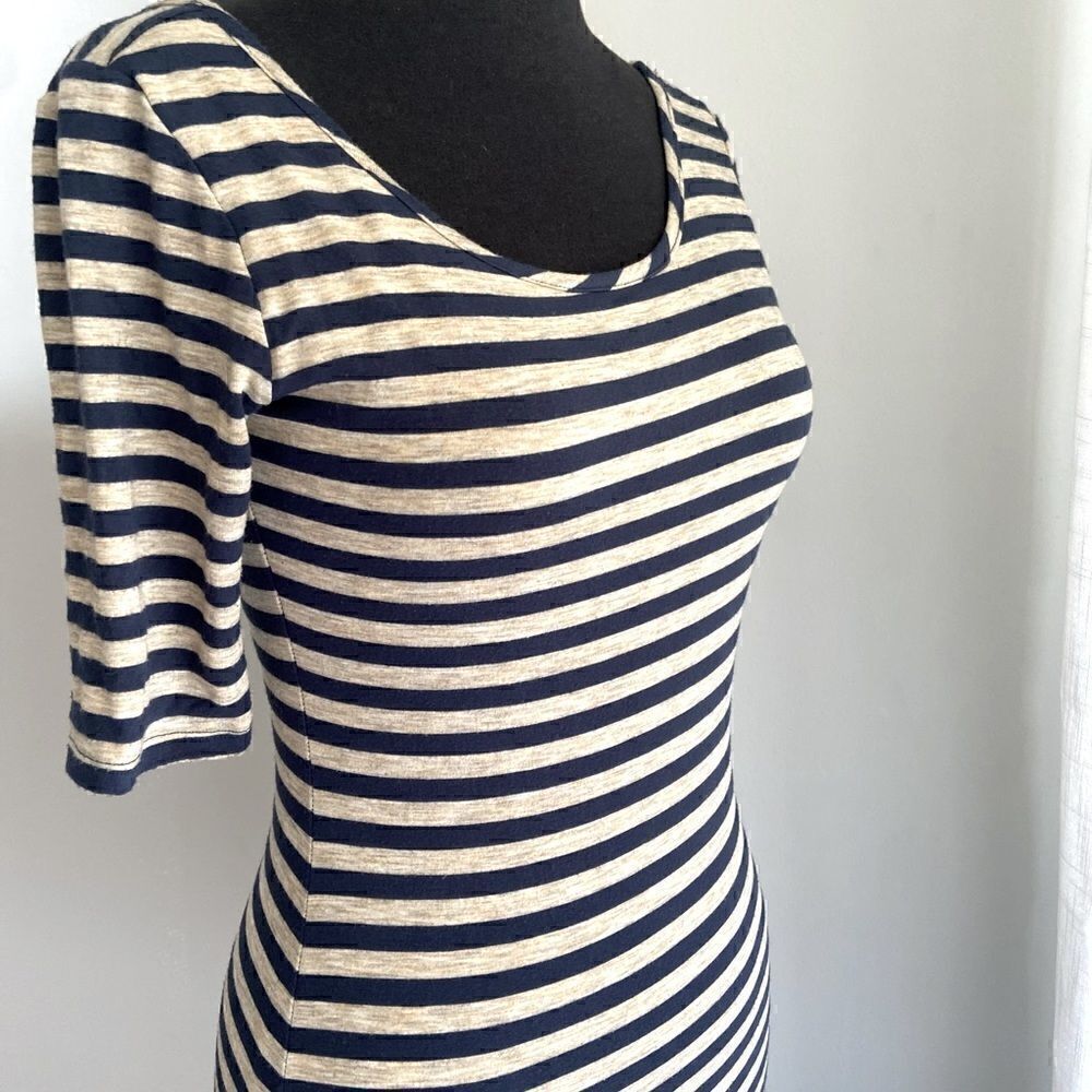 Velvet Torch Multi Color Striped Open Back Dress - Picture 3 of 11